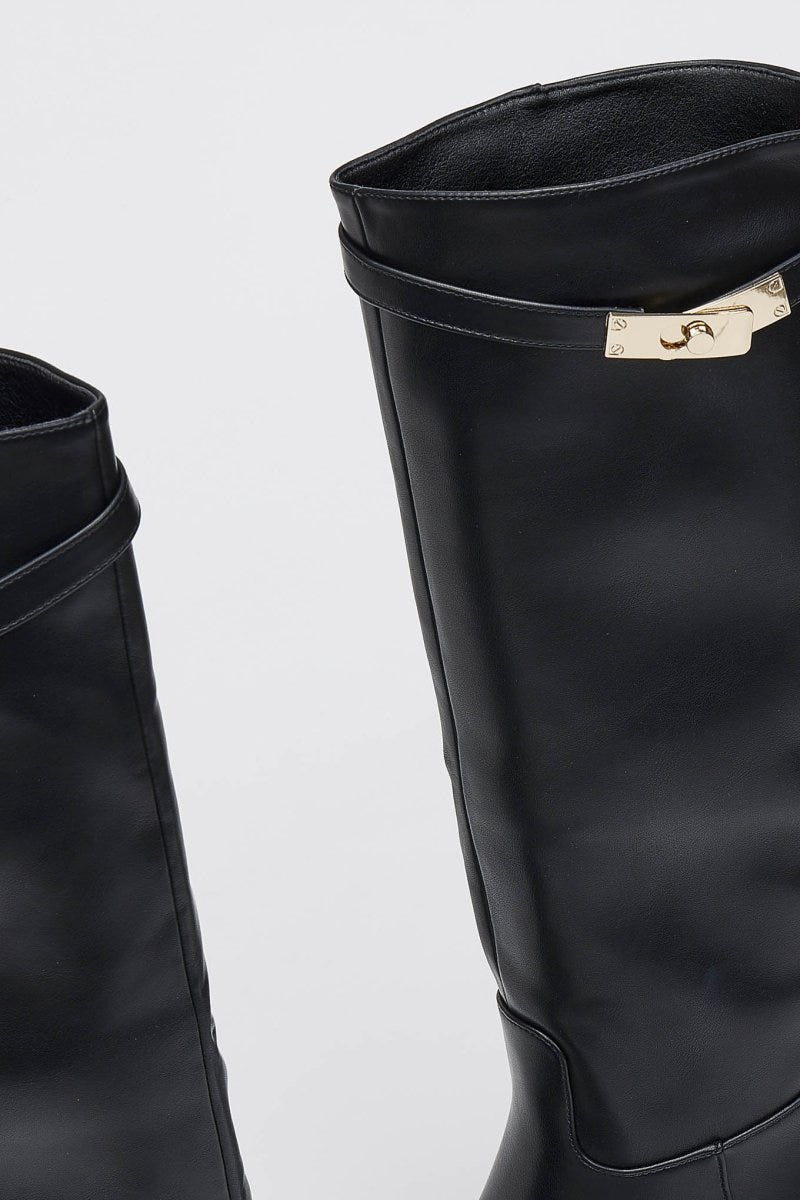 Ideal shoes - Pointed Toe Wedge Boots - Black Matte