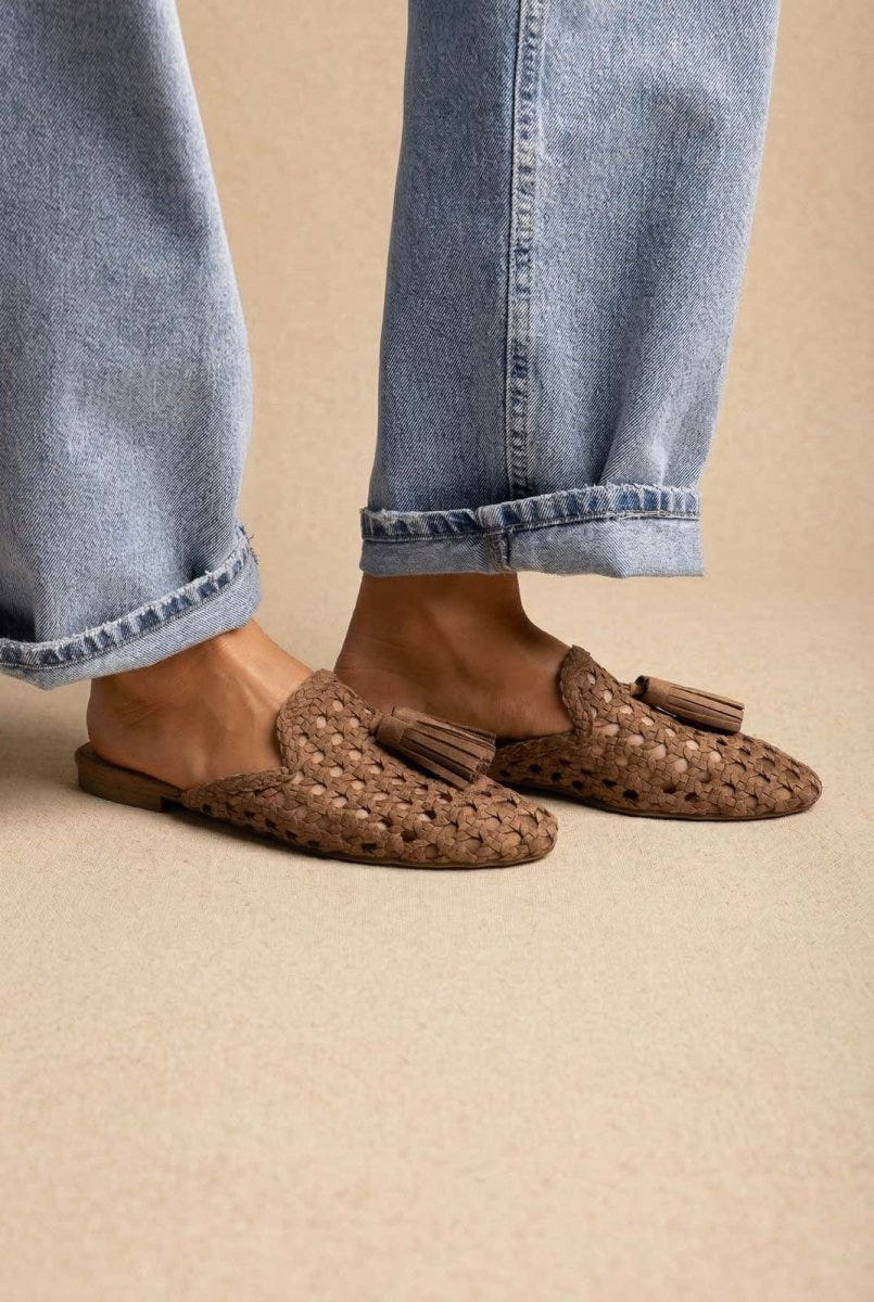 CORINA - Flat Mules with Knit Design - Camel Suede