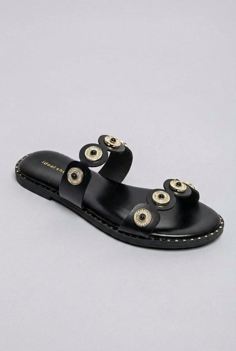 Ideal shoes - Flat Sandals Metallic Details - Black Matte