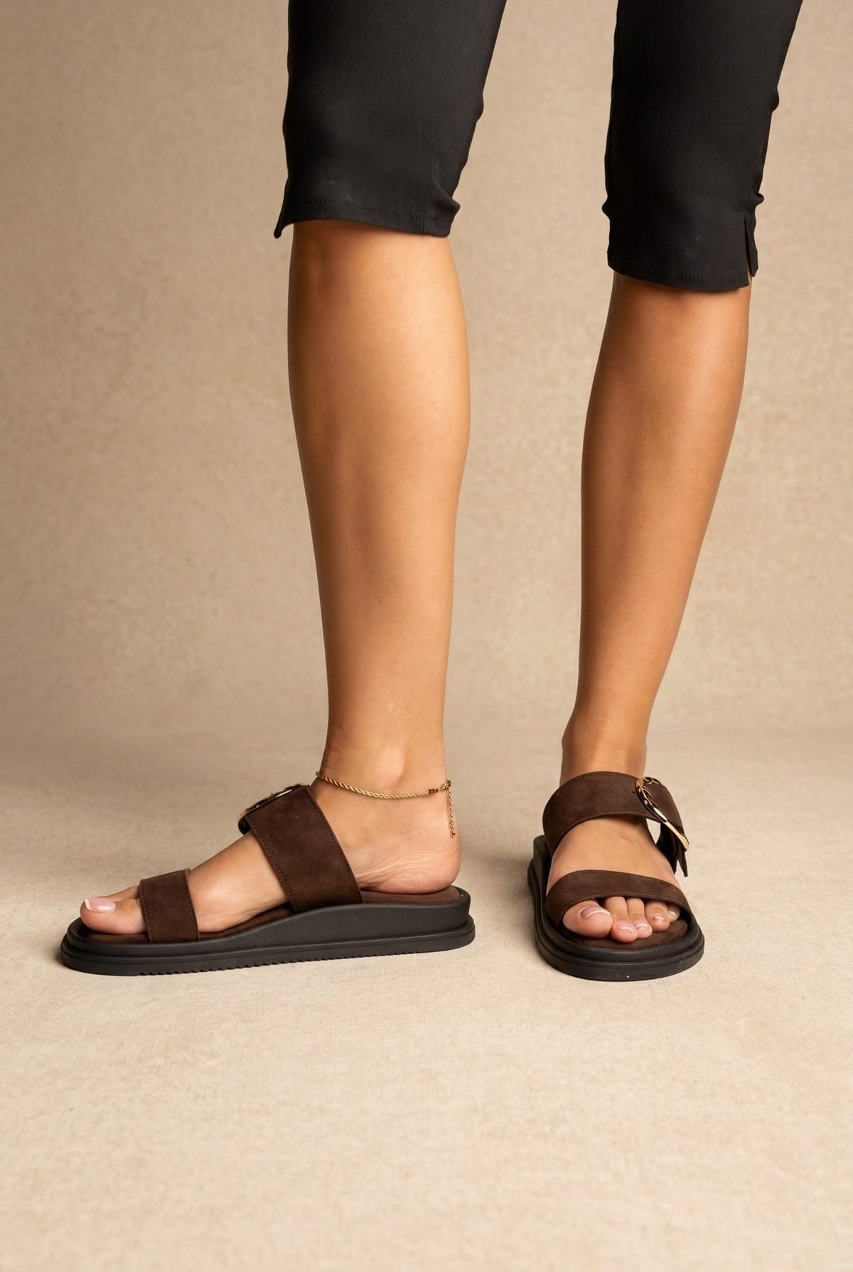 Estil - Flatform Buckle Sandals - Brown Suede