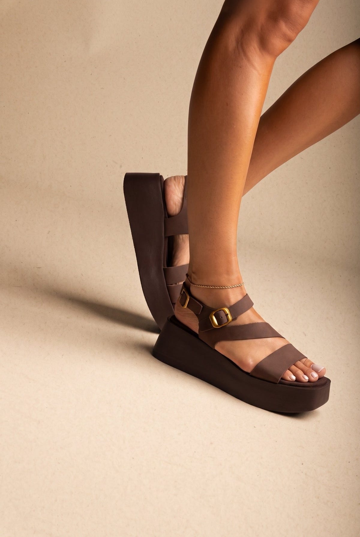 TFP - Flatform Sandals Ankle Strap - Brown Suede