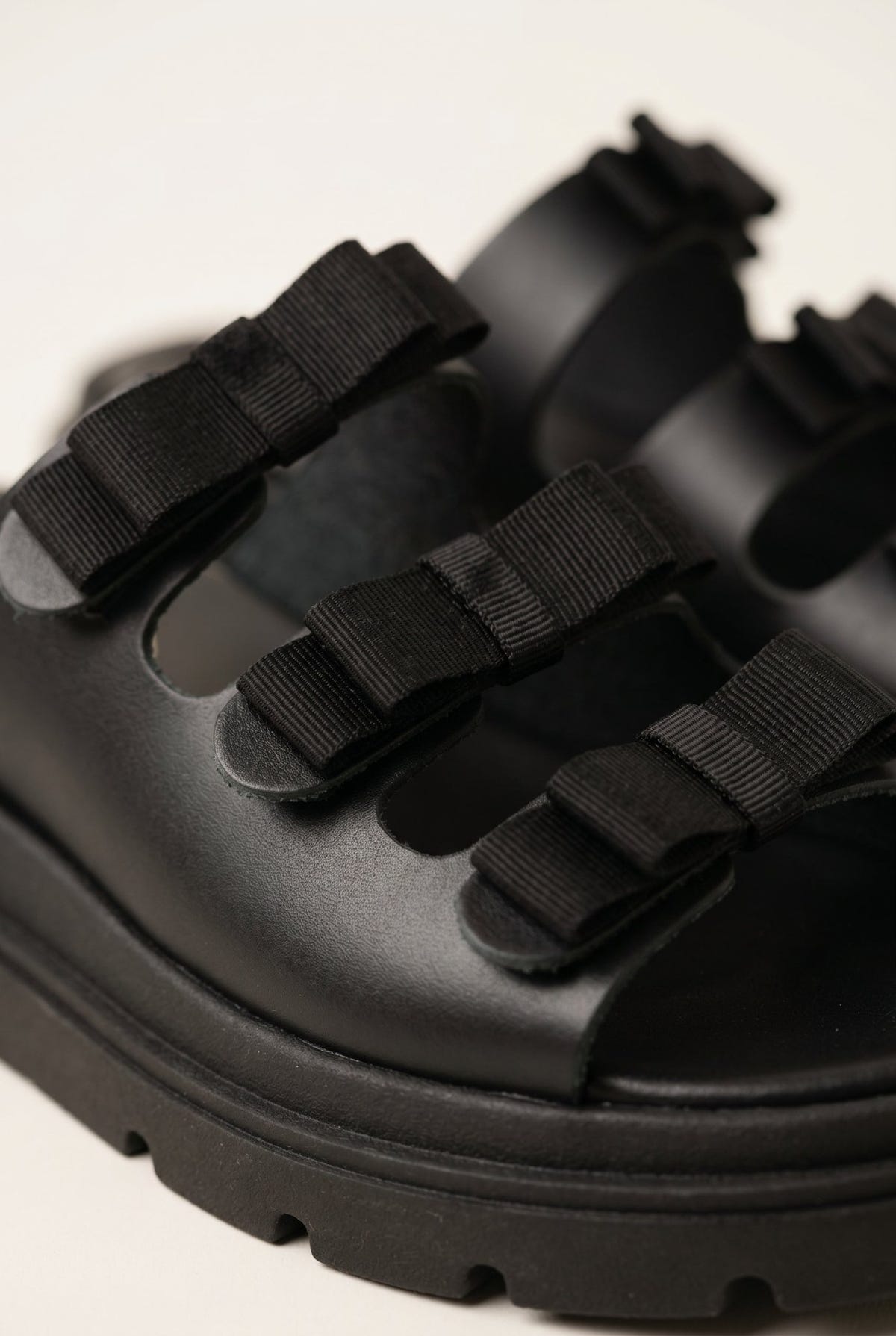 TFP - Flatform Sandals Bow Detail - Black Matte