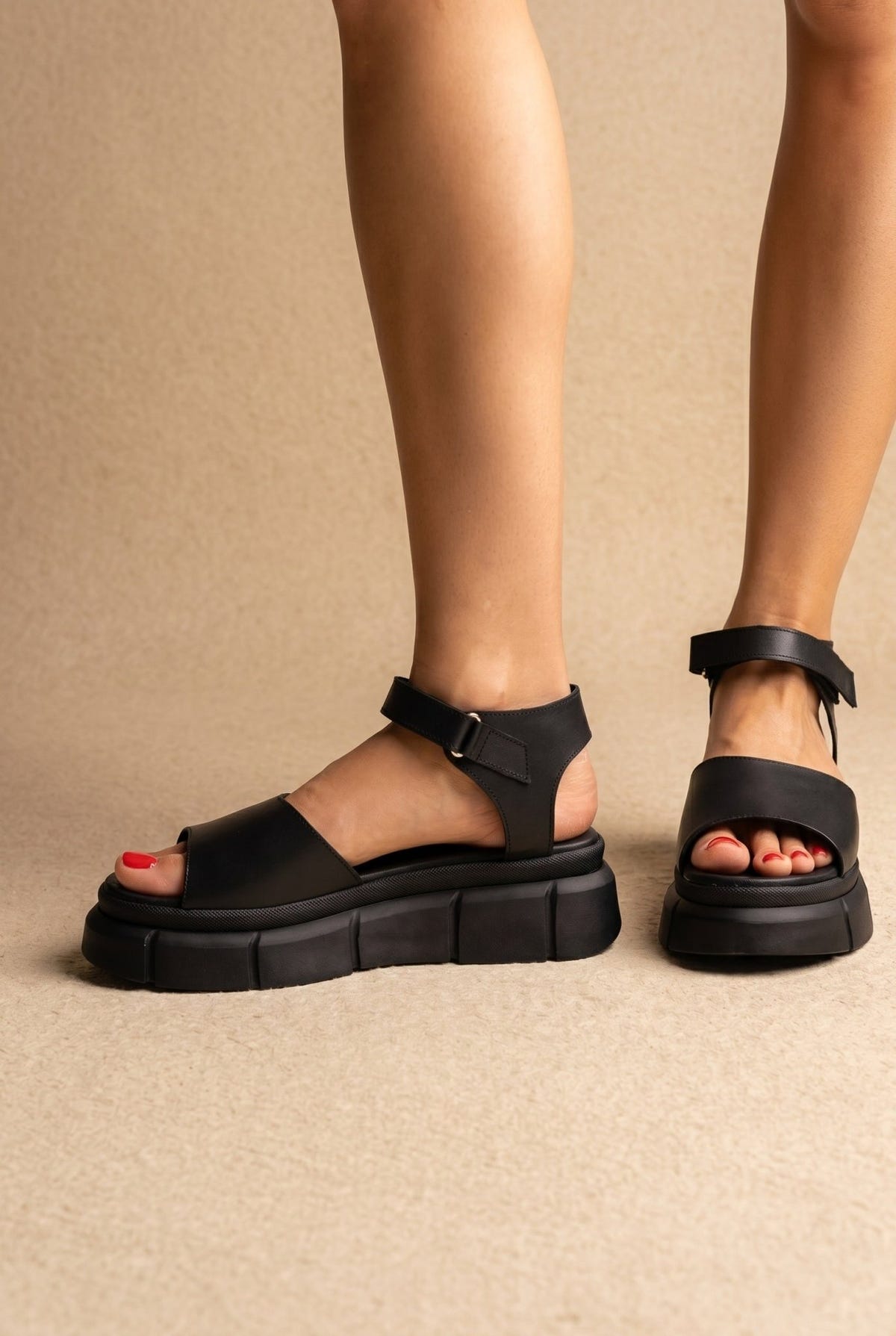 TFP - Flatform Sandals Chunky Sole - Black Matte
