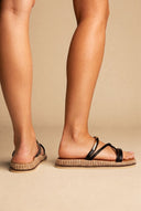 ERYNN - Flatform Sandals Metal Detail - Black Matte
