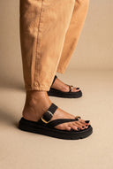 TFP - Flatform Toe Ring Sandals Buckle - Black