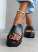 Flatforms δερμάτινα με άνιση φάσα estil - Μαύρο - thefashionproject.gr - Estil