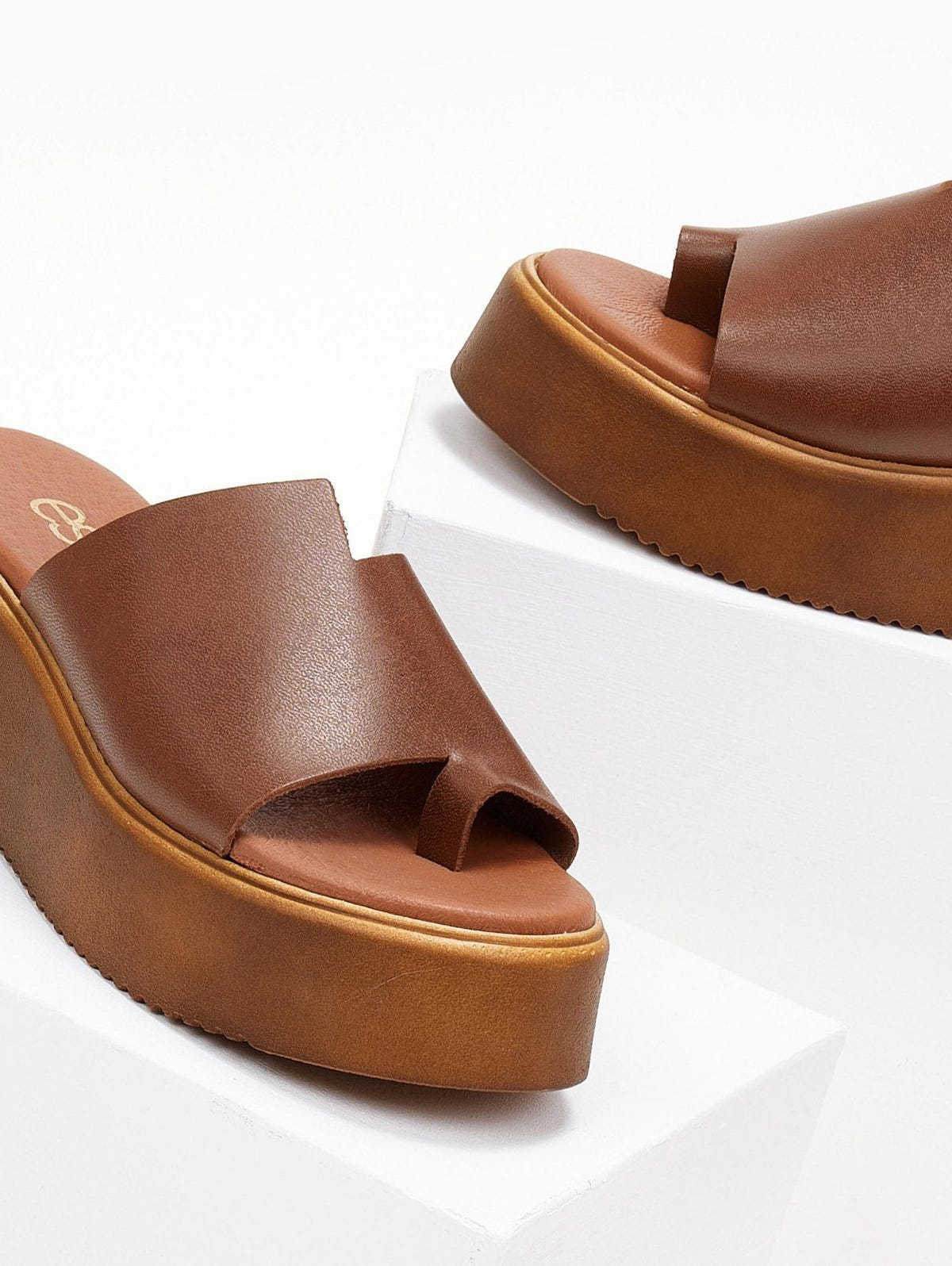 Flatforms δερμάτινα με άνιση φάσα estil - Ταμπά - thefashionproject.gr - Estil
