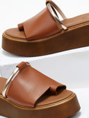 Flatforms δερμάτινα με φαρδιά φάσα Estil