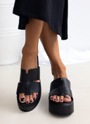 Flatforms δερμάτινα με ιδιαίτερη φάσα Estil - Μαύρο - thefashionproject.gr - Estil