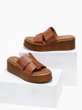 Flatforms δερμάτινα με ιδιαίτερη φάσα Estil - Ταμπά - thefashionproject.gr - Estil