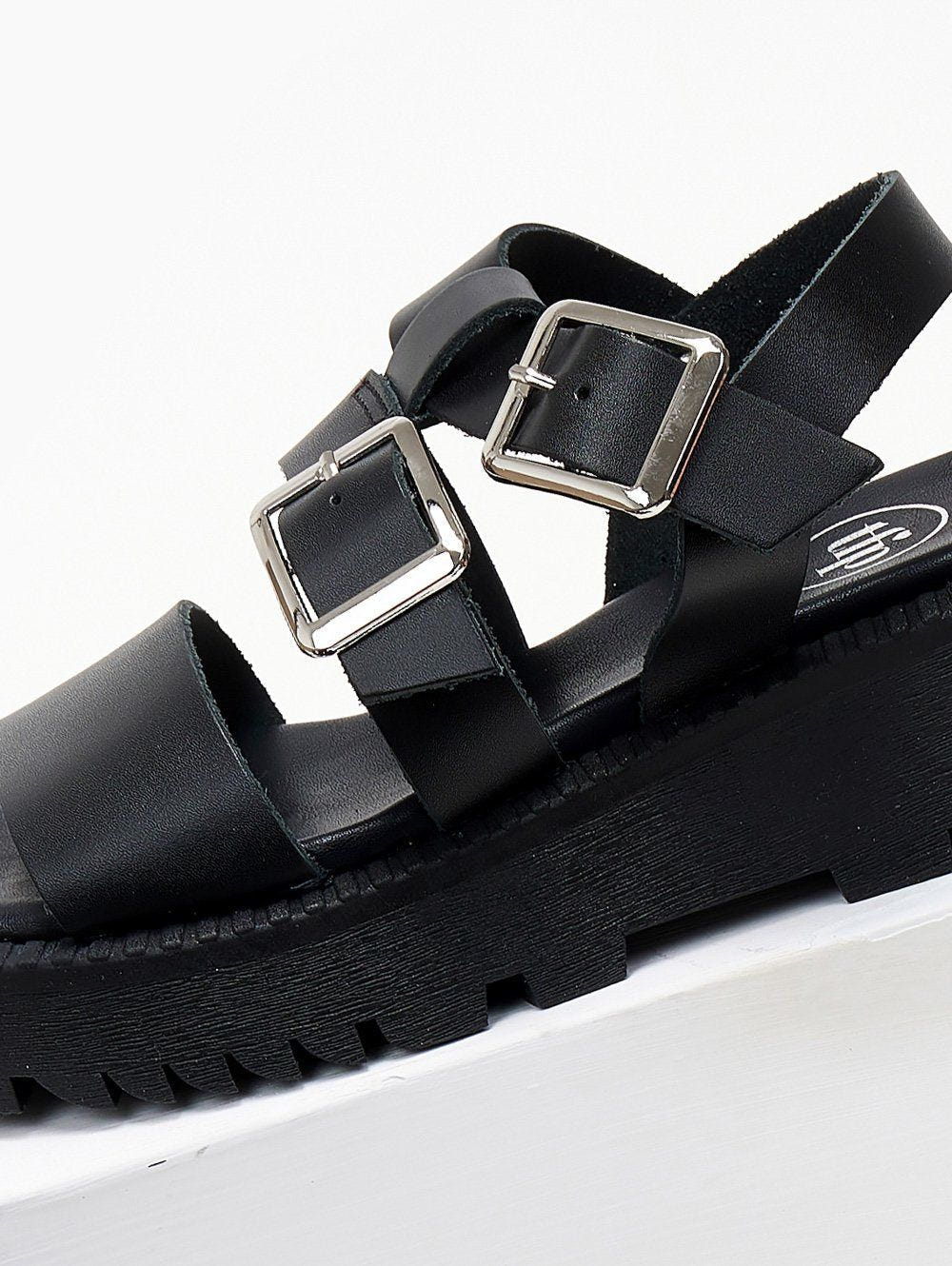 Flatforms δερμάτινα με τοκάδες TFP - Μαύρο - thefashionproject.gr - TFP