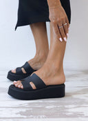 Flatforms δερμάτινα σανδάλια με ανοίγματα Estil - Μαύρο - thefashionproject.gr - Estil