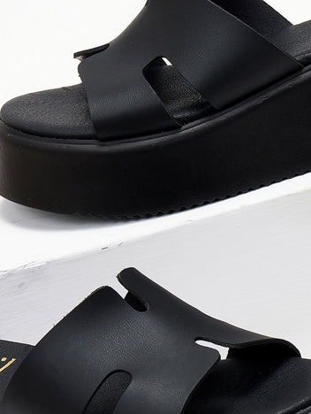 Flatforms δερμάτινα σανδάλια με ανοίγματα Estil - Μαύρο - thefashionproject.gr - Estil
