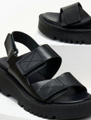 Flatforms δερμάτινα σανδάλια με velcro TFP - Μαύρο - thefashionproject.gr - TFP