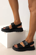 Flatforms δερμάτινα σανδάλια με velcro TFP - Μαύρο - thefashionproject.gr - TFP
