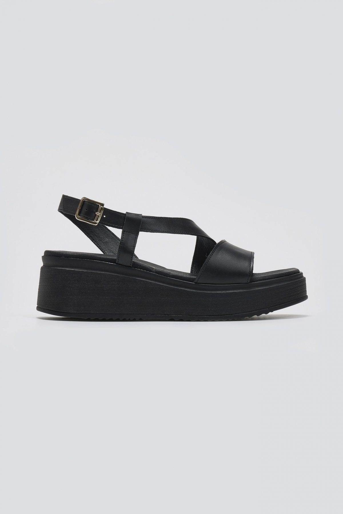 Flatforms δερμάτινα σανδάλια TFP