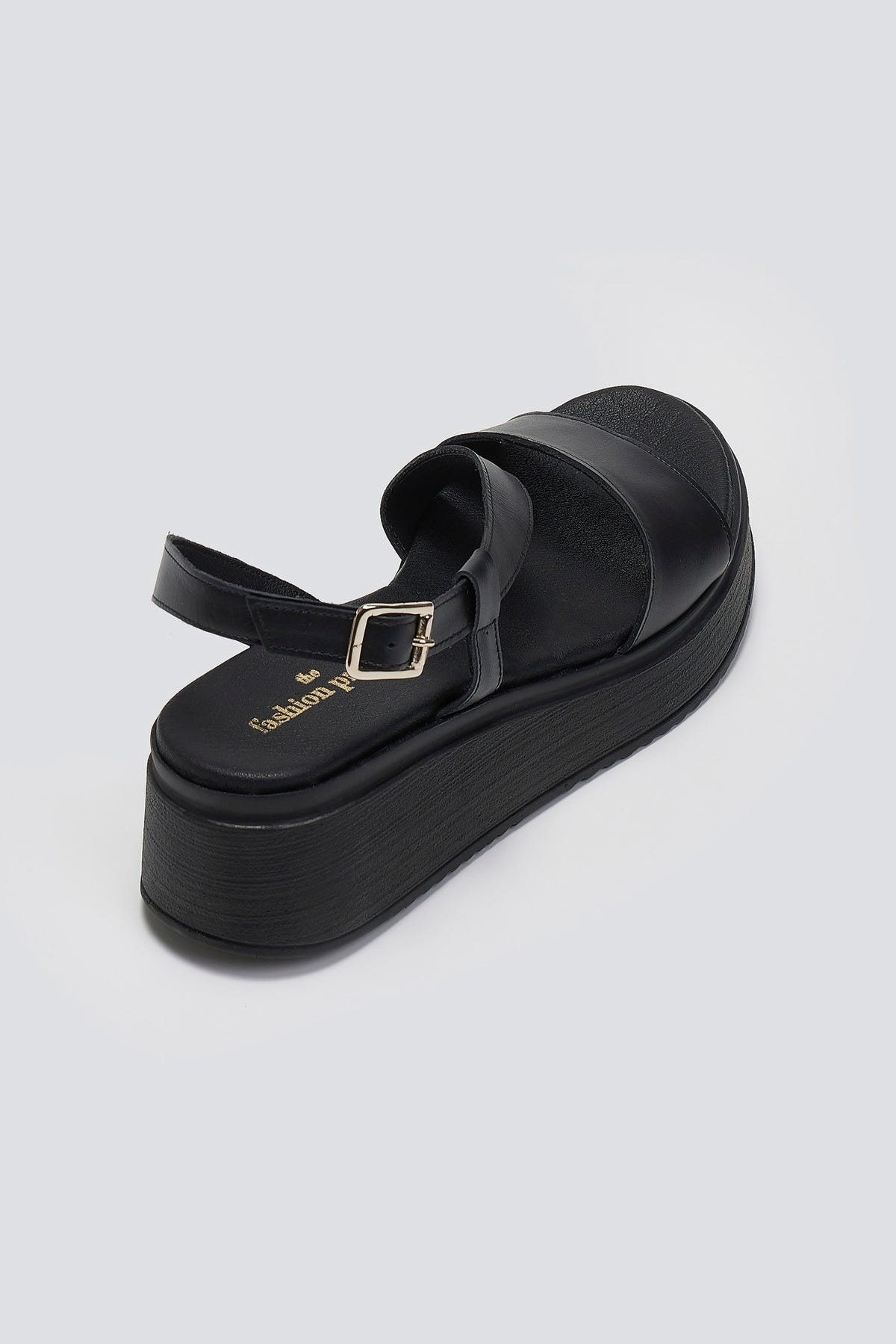 Flatforms δερμάτινα σανδάλια TFP