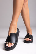 Flatforms σανδάλια δερμάτινα με ασύμμετρη φάσα Estil - Μαύρο - thefashionproject.gr - Estil