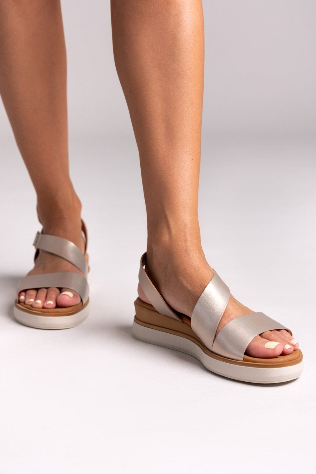 Flatforms σανδάλια δερμάτινα Ragazza 0411