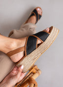 Flatforms σανδάλια με crossover φάσες Refresh 171756 - Μαύρο - thefashionproject.gr - Refresh