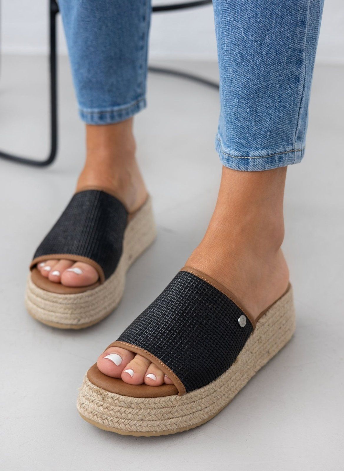 Flatforms σανδάλια με ψάθα και σχοινί Refresh 17175301 - Μαύρο - thefashionproject.gr - Refresh