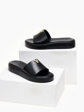 Flatforms σανδάλια με στρας στοιχείο TFP - Μαύρο - thefashionproject.gr - TFP
