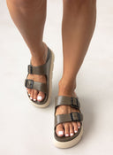 Flatforms slides με τοκάδες ATENEO - Λαδί - thefashionproject.gr - ATENEO