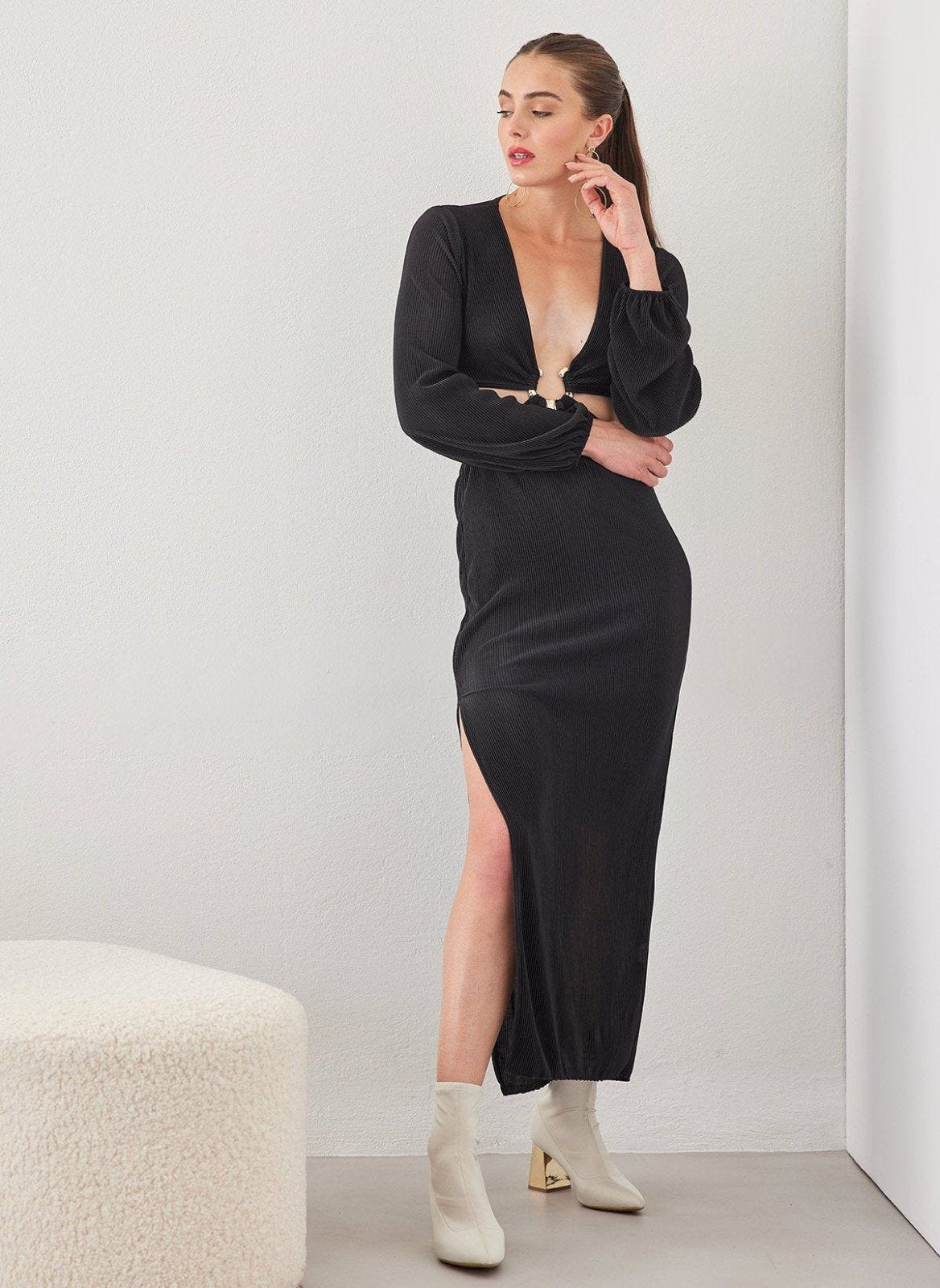 Φόρεμα γκοφρέ με cut outs και μέταλλο - Μαύρο - thefashionproject.gr - The Fashion Project