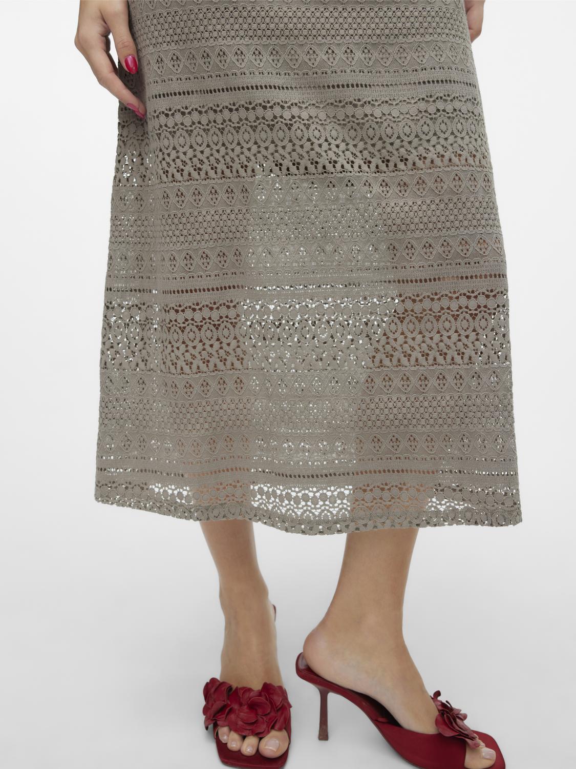 Φόρεμα μάξι με δαντέλα Vero Moda 10309293 - Τάουπε - thefashionproject.gr - VERO MODA