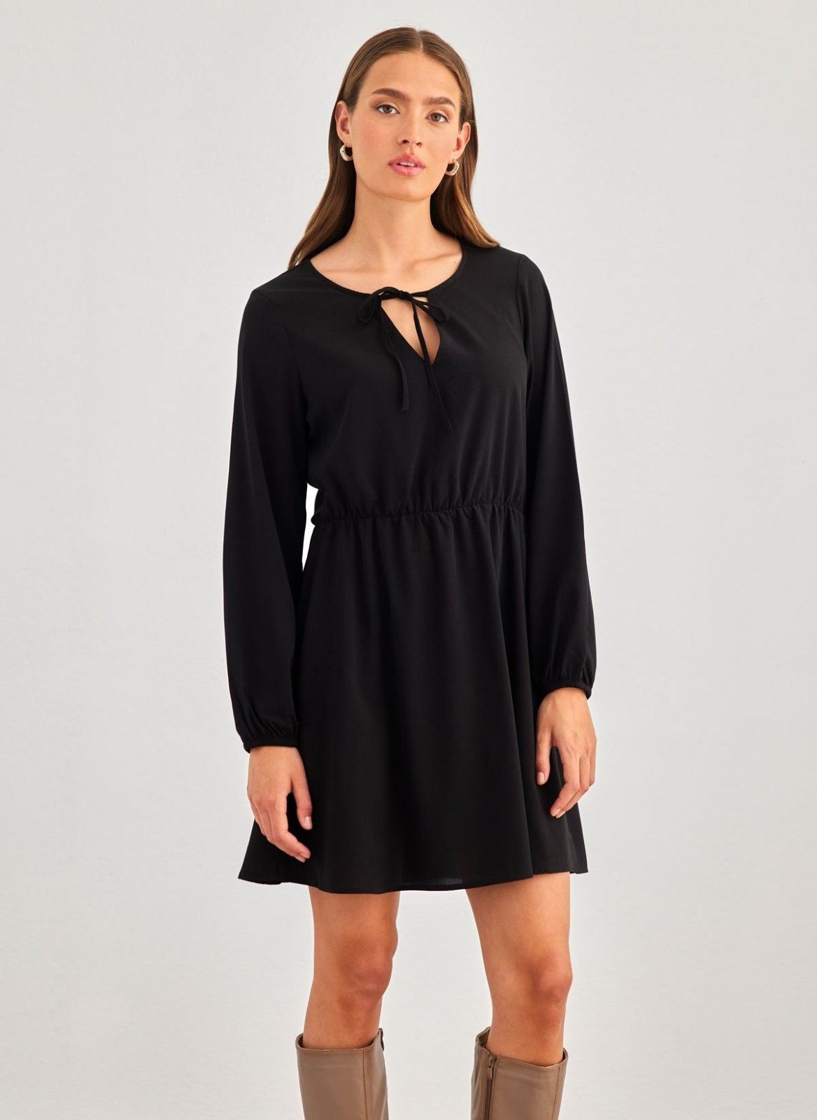 Φόρεμα με cut out 10294992 - Μαύρο - thefashionproject.gr - VERO MODA