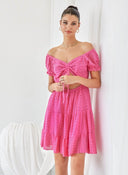 Φόρεμα με δαντέλα και cut out - Φούξια - thefashionproject.gr - The Fashion Project