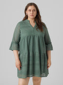 Φόρεμα με δαντέλα plus size Vero Moda curve 10294302 - Χακί - thefashionproject.gr - VERO MODA CURVE