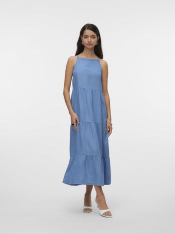 Φόρεμα με denim όψη Vero Moda 10326075 - Μπλε denim - thefashionproject.gr - VERO MODA