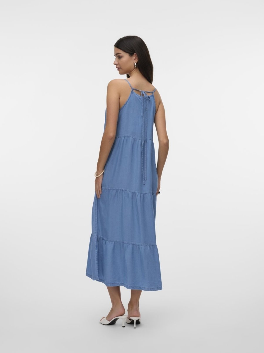 Φόρεμα με denim όψη Vero Moda 10326075 - Μπλε denim - thefashionproject.gr - VERO MODA