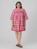 Φόρεμα με print Vero Moda Curve 10294292 - Κόκκινο - thefashionproject.gr - VERO MODA CURVE