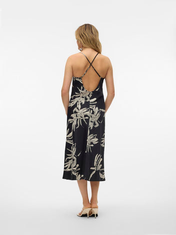 Φόρεμα σατέν με print Aware 10307622 - Μαύρο - thefashionproject.gr - AWARE by VERO MODA