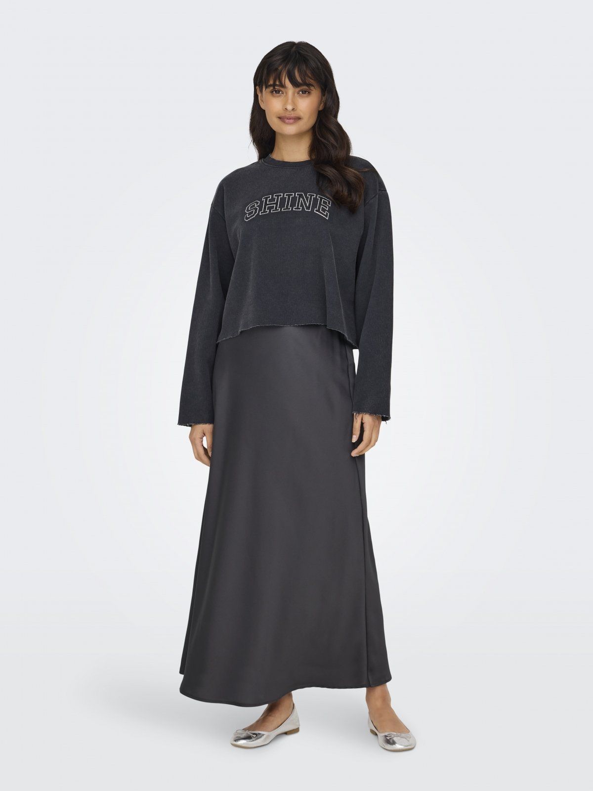 Φούστα μάξι σατέν ONLY 15333343 - Ανθρακί - thefashionproject.gr - ONLY