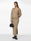 Φούστα πλεκτή με άνοιγμα PIECES 17149631 - Άμμου - thefashionproject.gr - PIECES