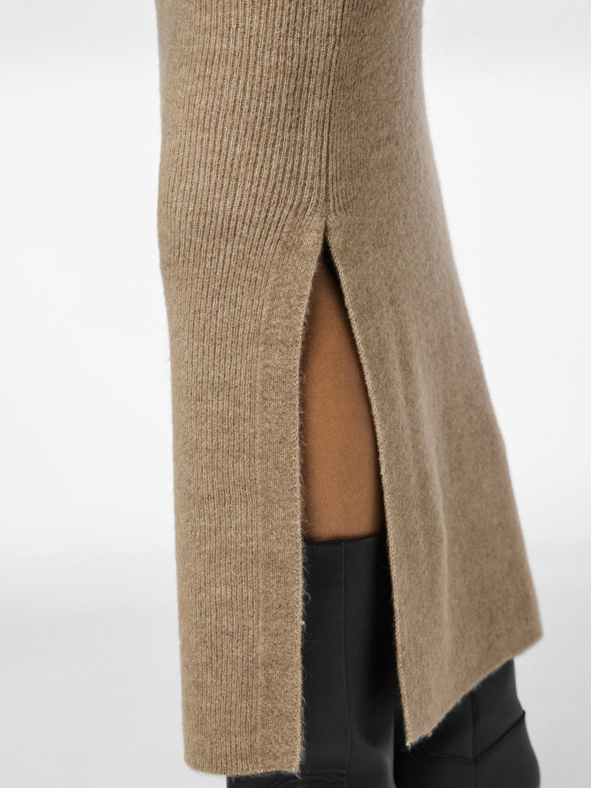 Φούστα πλεκτή με άνοιγμα PIECES 17149631 - Άμμου - thefashionproject.gr - PIECES