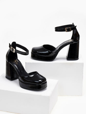 Γόβες λουστρίνι με φιάπα TFP - Μαύρο - thefashionproject.gr - TFP