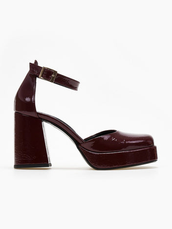 Γόβες λουστρίνι με φιάπα TFP - Μπορντό - thefashionproject.gr - TFP