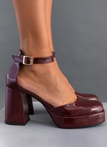 Γόβες λουστρίνι με φιάπα TFP - Μπορντό - thefashionproject.gr - TFP