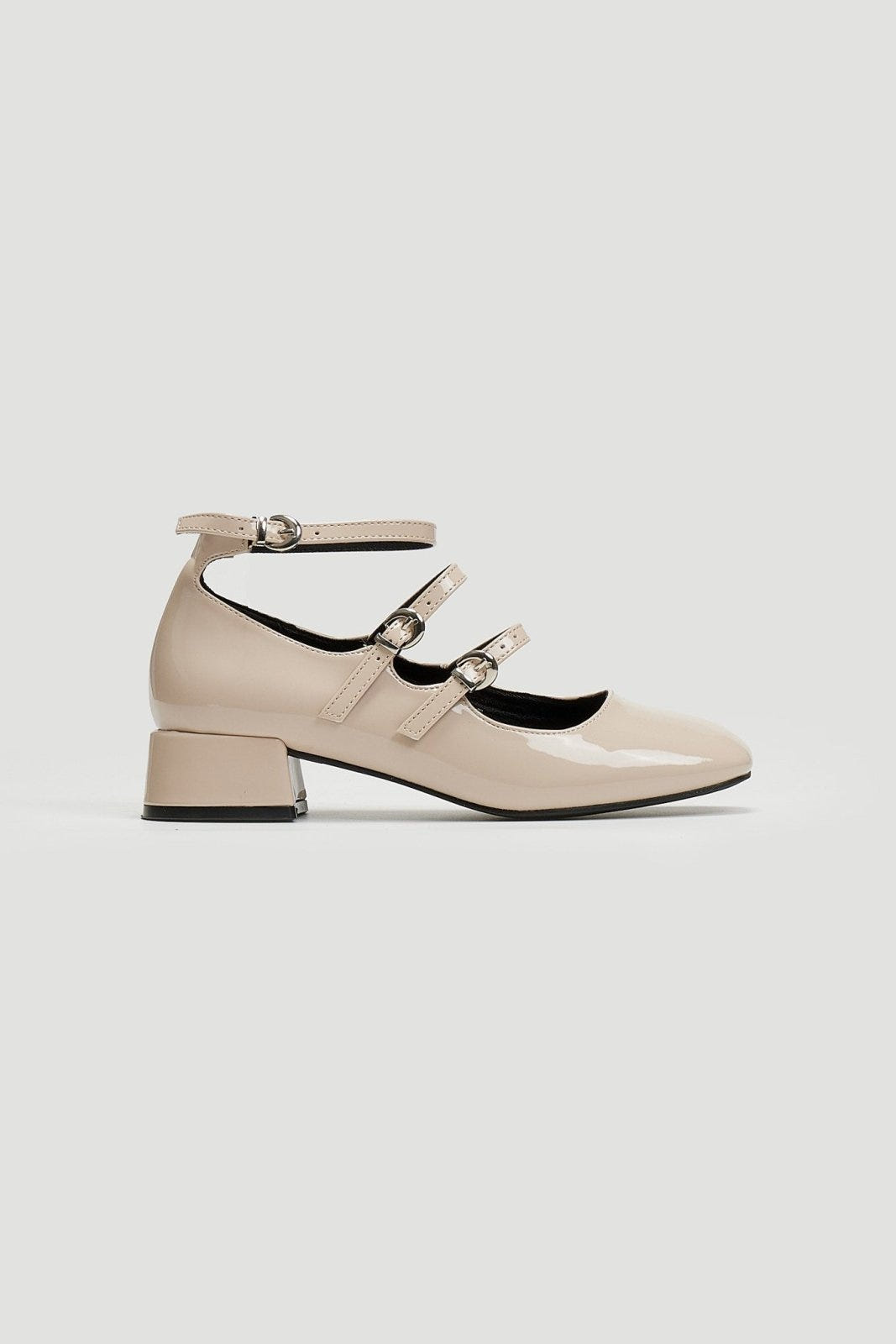 Γόβες λουστρίνι με μπαρέτα ERYNN - Ζαχαρί - thefashionproject.gr - ERYNN