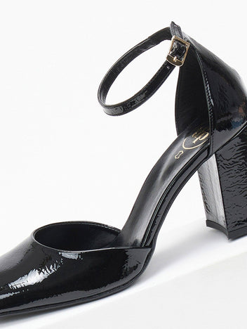 Γόβες λουστρίνι με μπαρέτα - Μαύρο - thefashionproject.gr - TFP