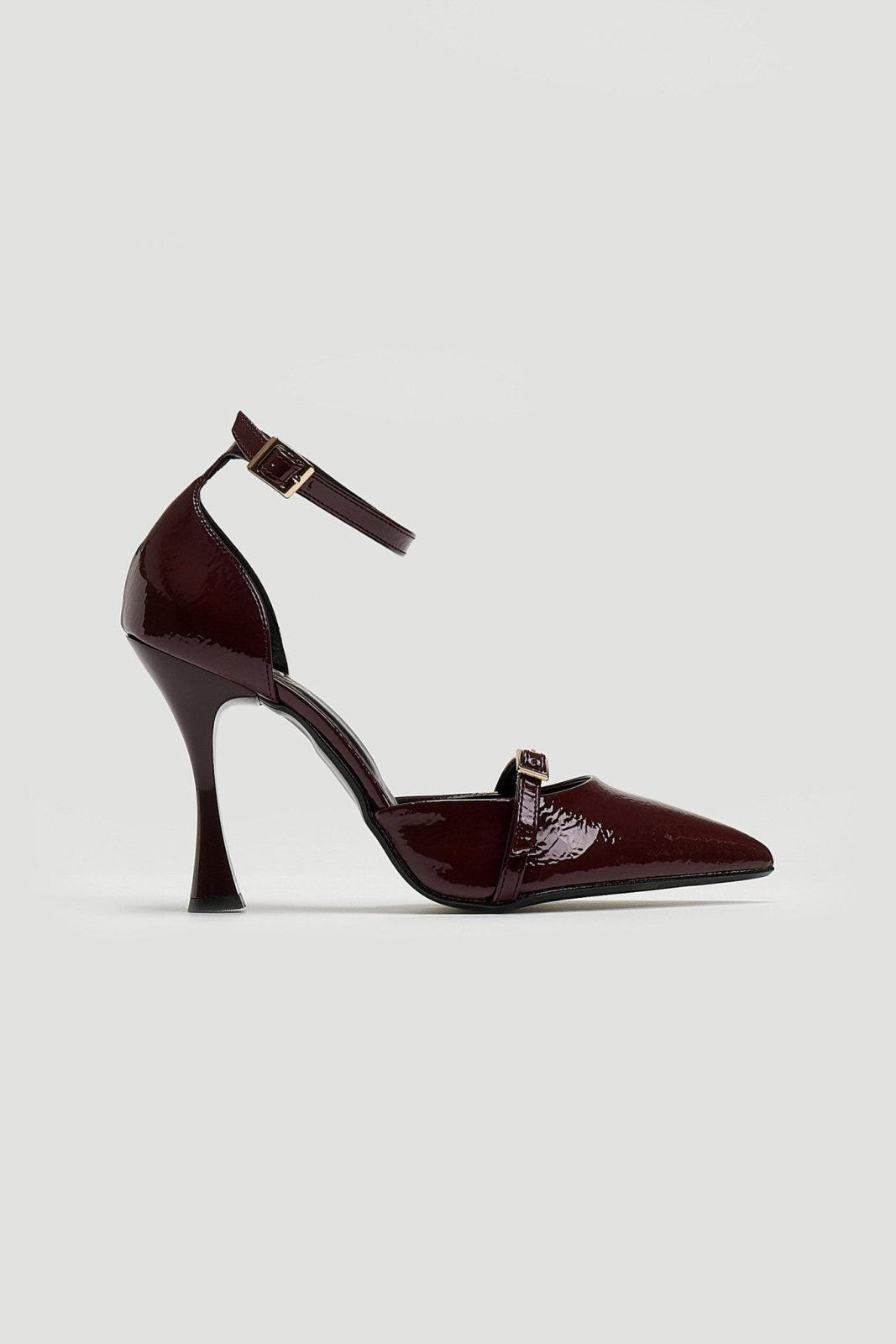 Γόβες λουστρίνι με μπαρέτα TFP - Burgundy - thefashionproject.gr - TFP