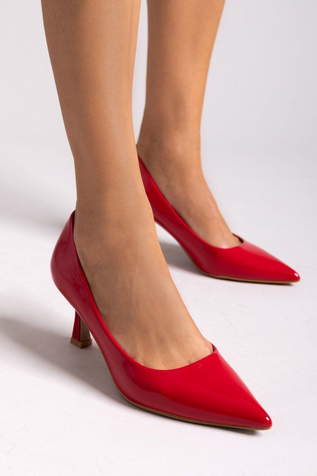 Γόβες λουστρίνι μυτερές ERYNN - Κόκκινο - thefashionproject.gr - ERYNN