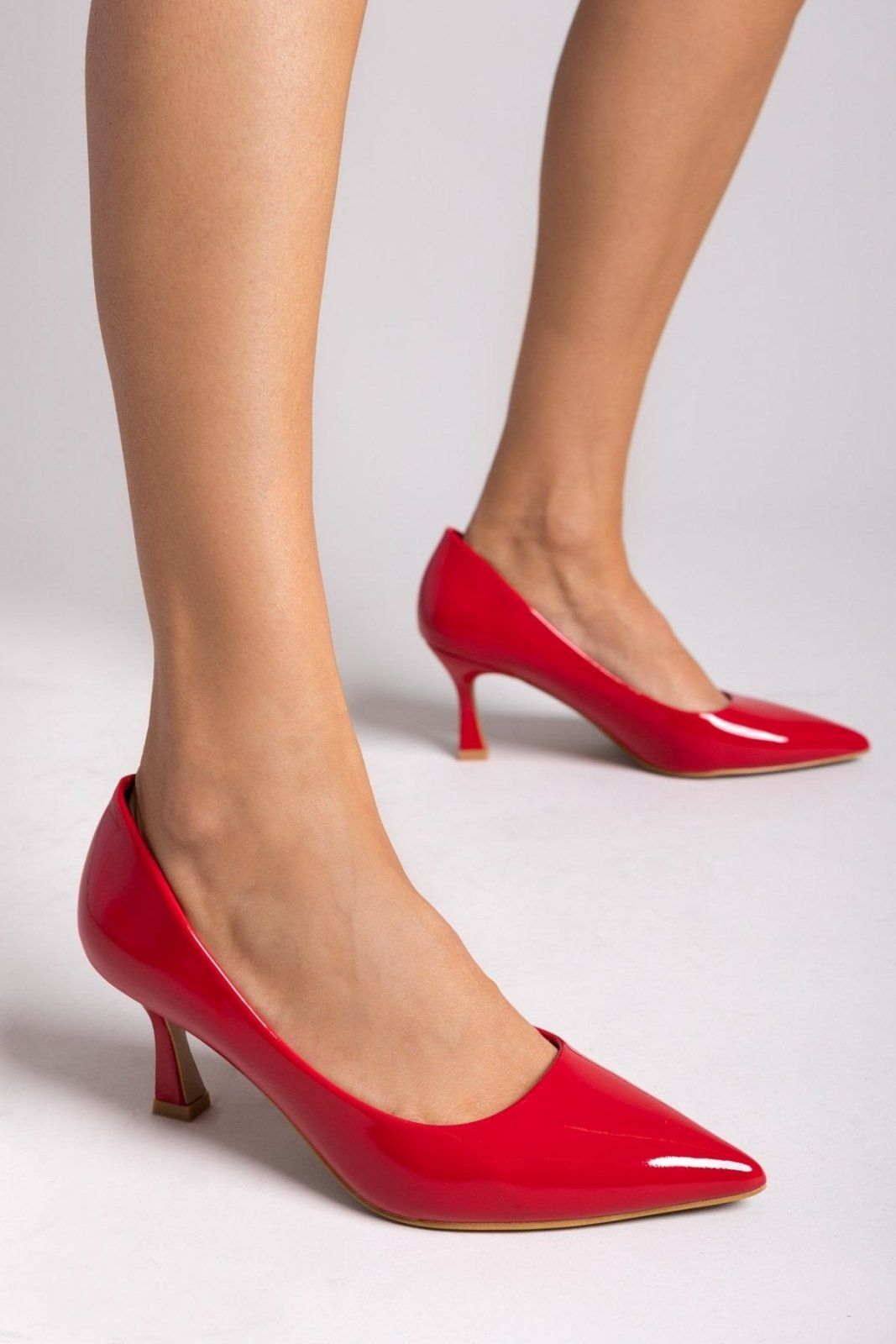 Γόβες λουστρίνι μυτερές ERYNN - Κόκκινο - thefashionproject.gr - ERYNN