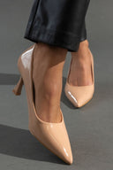 Γόβες λουστρίνι μυτερές ERYNN - Μπεζ - thefashionproject.gr - ERYNN