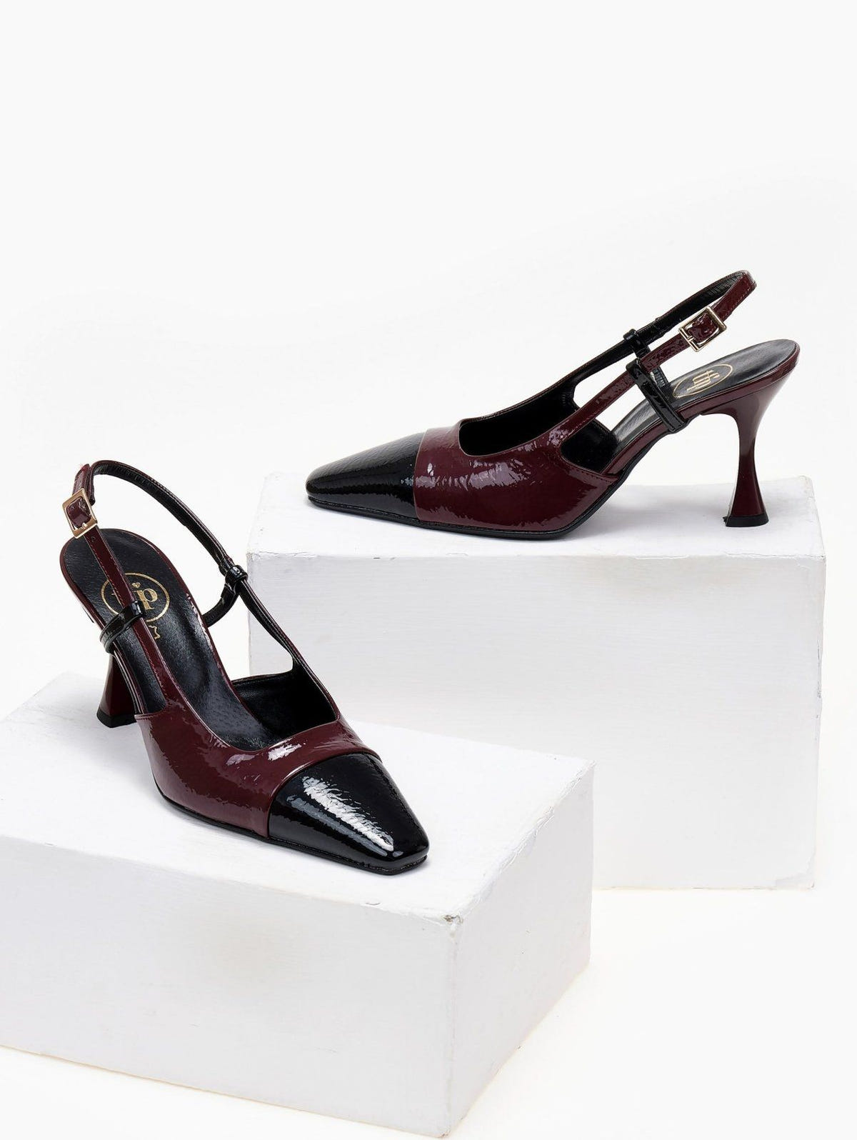 Γόβες λουστρίνι μυτερές TFP - Burgundy - thefashionproject.gr - TFP