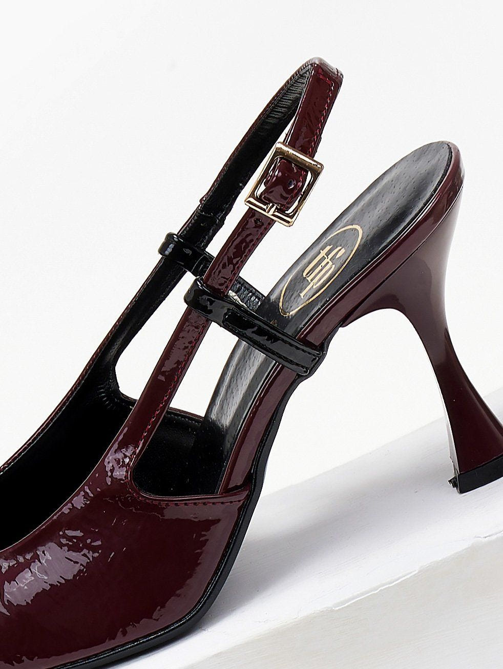 Γόβες λουστρίνι μυτερές TFP - Burgundy - thefashionproject.gr - TFP